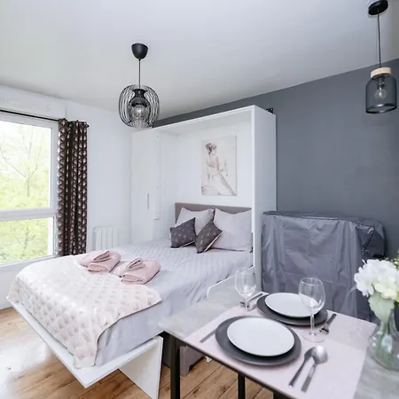 Neuvaroom * Montévrain