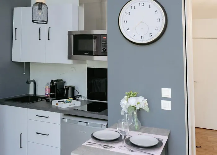 Neuvaroom Apartamento *